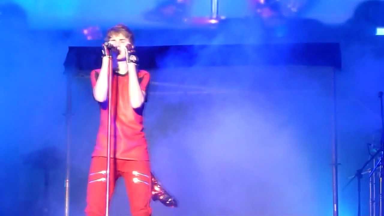 Justin Bieber - That Should Be Me [Live in Chile]