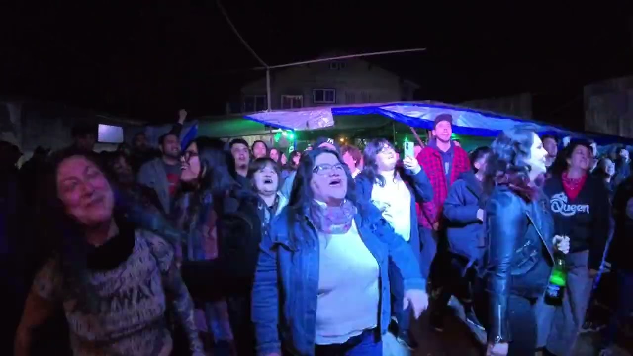 Niño Soldado, tributo a SKA-P en el patio!!!
