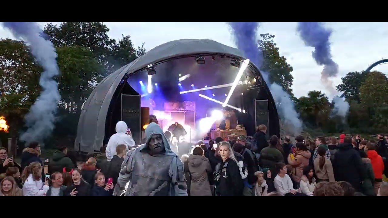 2023-10-28 Toverland Halloween parade optocht