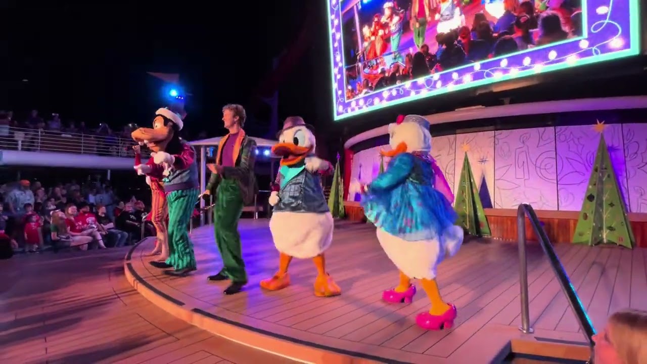 disney cruise X’mas party 