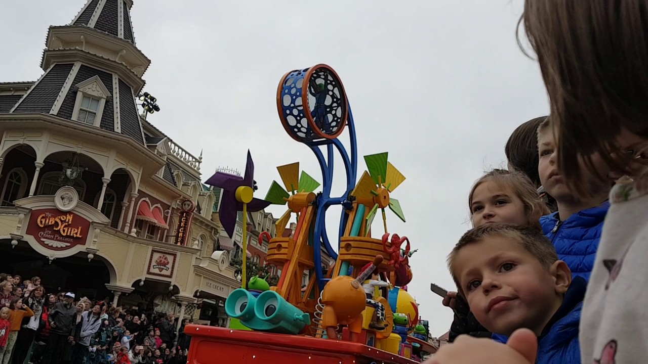 Disney Stars on Parade
