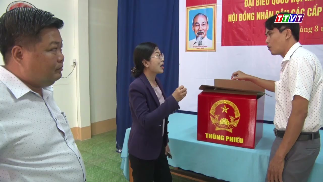 Đoàn công tác của UBND phường Vĩnh Tế kiểm tra công tác chuẩn bị bầu cử đại biểu Hội đồng nhân dân