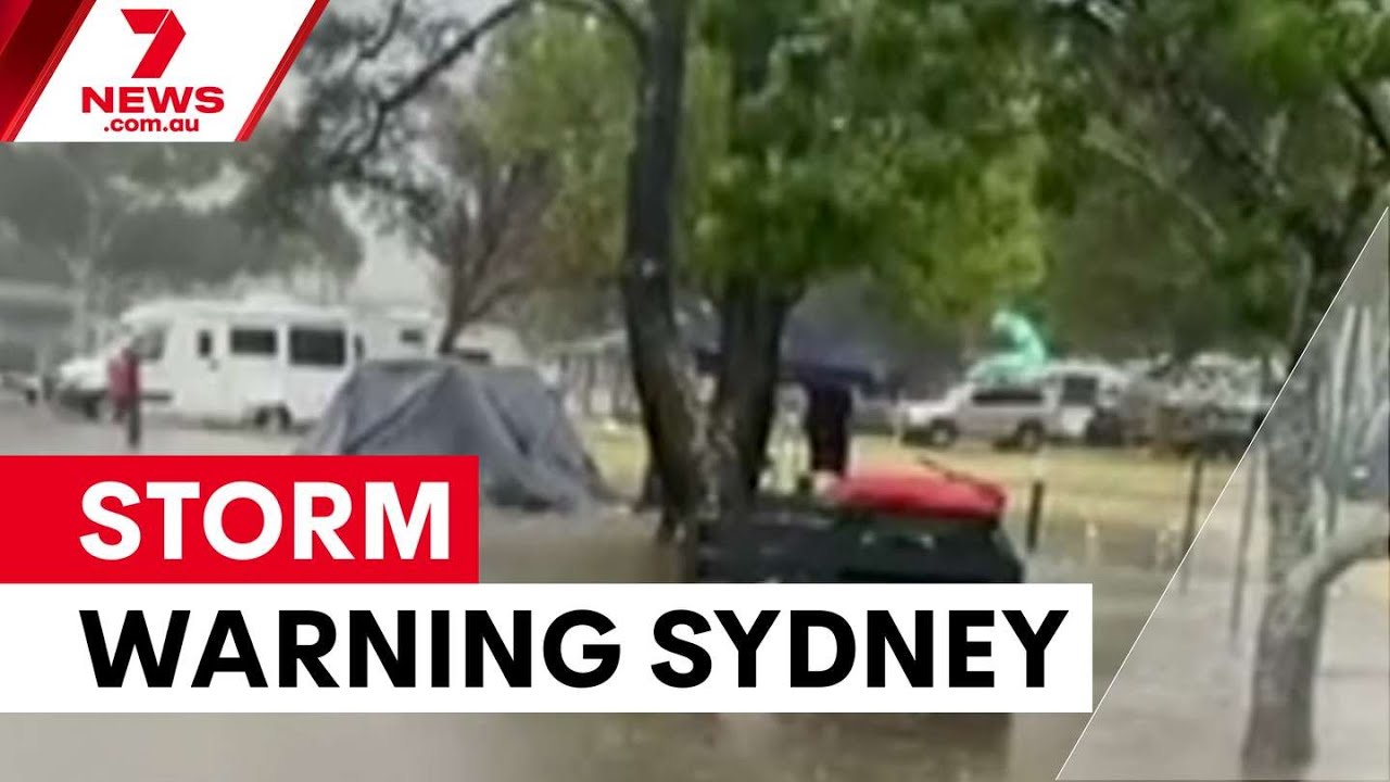Severe storms batter NSW south coast, Sydney braced | 7NEWS