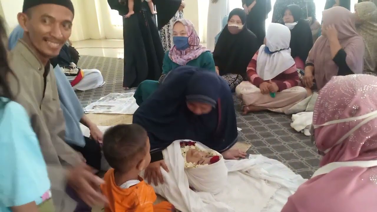 Tinggal Kenangan(Ibunda tercinta)