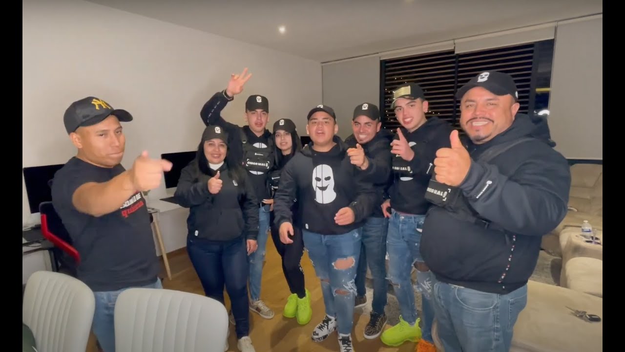 Visitamos la casa ENDEMONIADA de YULAY 👻- FAMILIA MILLONARIA😱