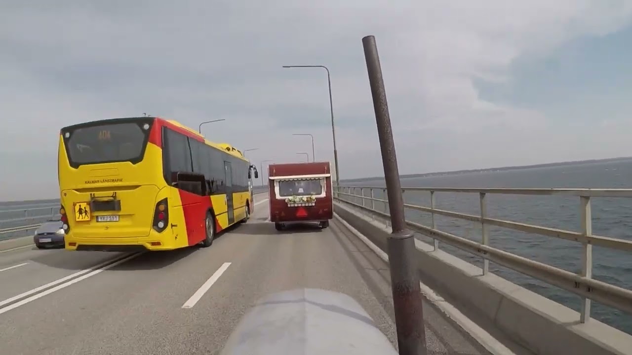 Med Grålle över Ölandsbron