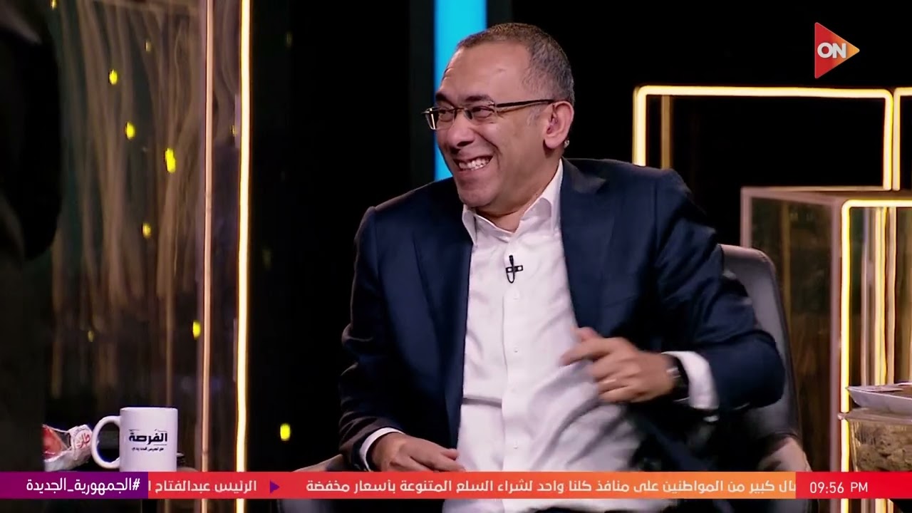 لميس ولجنة التحكيم بيسقوا بقسماط في الشاي بعد ما صاحب مشروع 