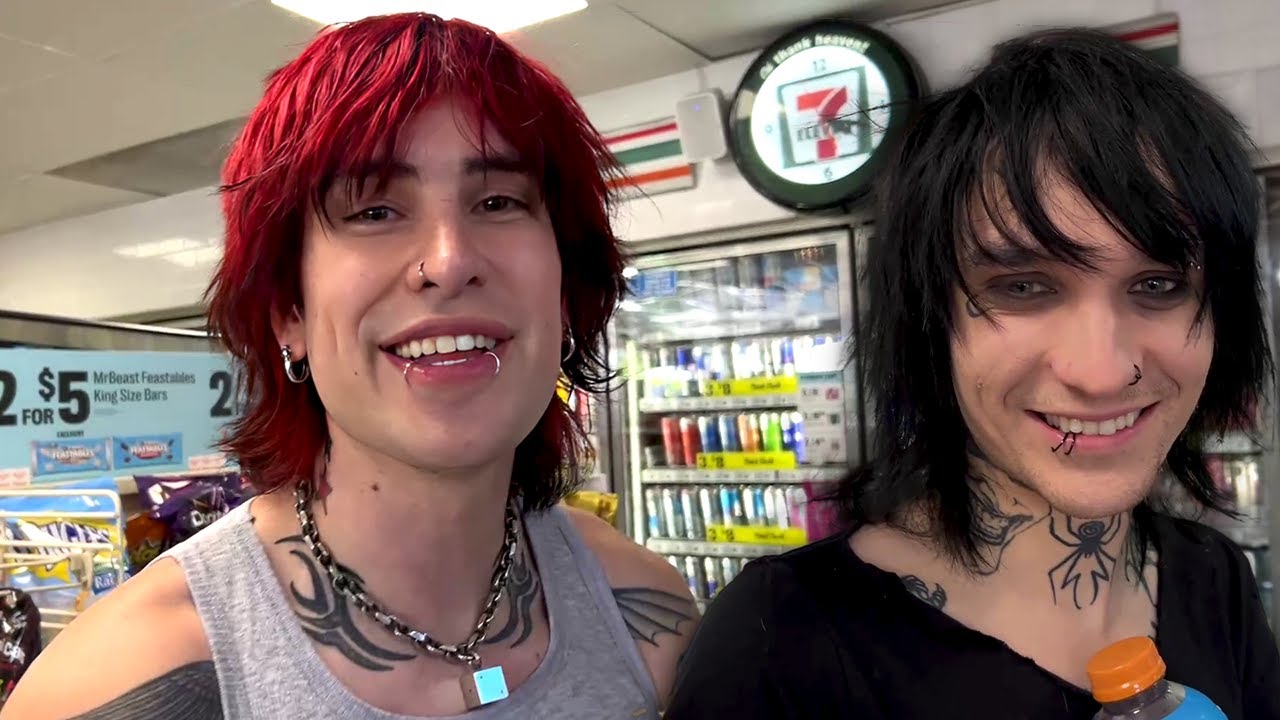 Trying 7Eleven Food with Johnnie! (Full Stream)
