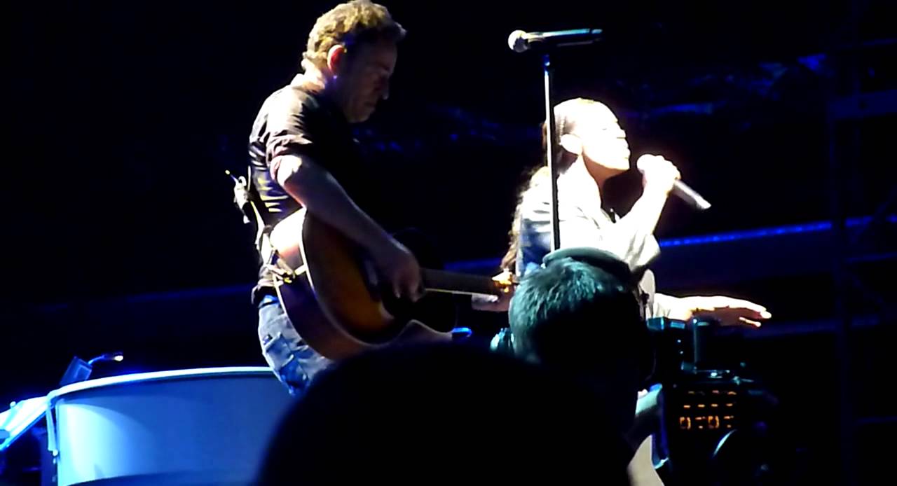 Bruce Springsteen - Rocky Ground - Live@Olympiastadion Berlin 30.05.2012