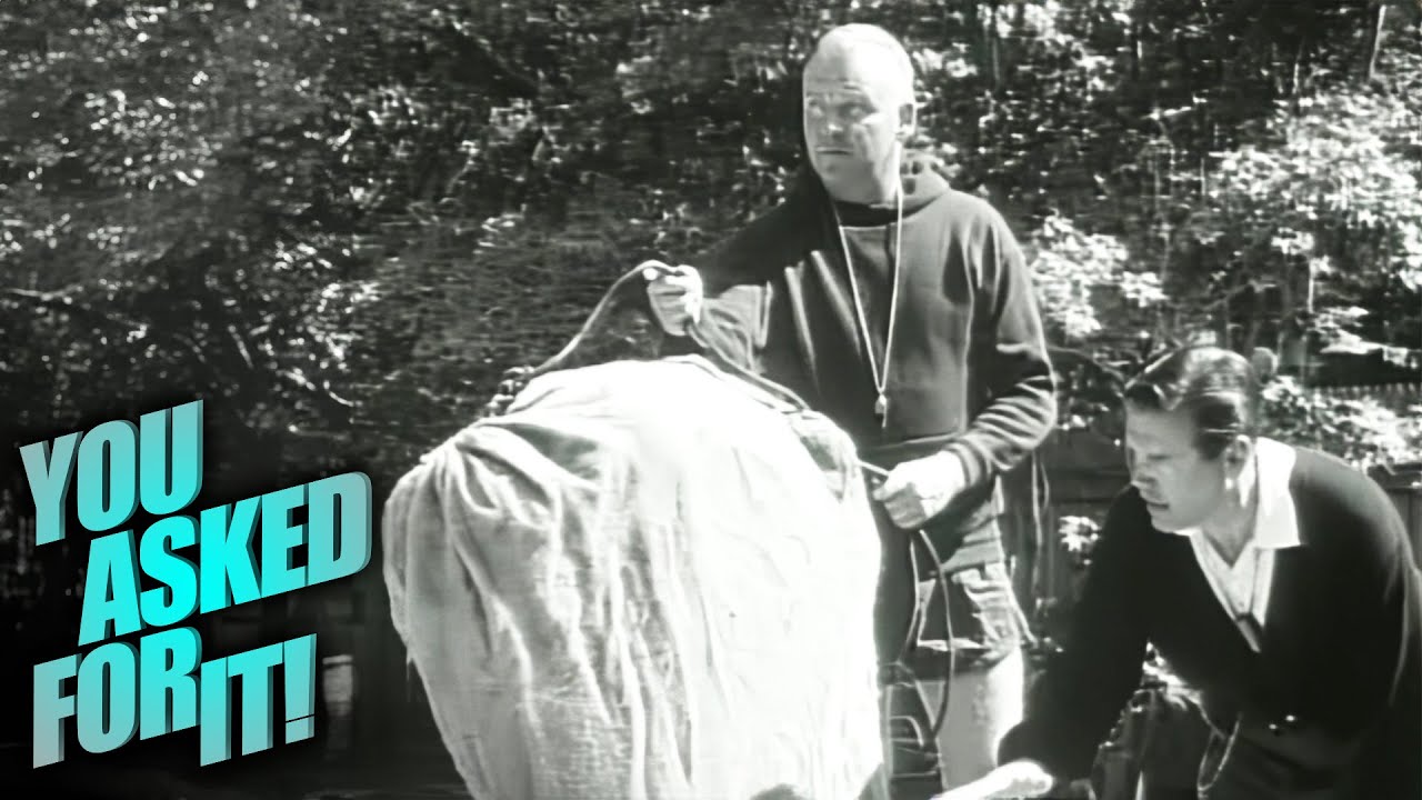 The Houdini Sack Escape Revived by Bobby Knapp (1959) | You Asked For It