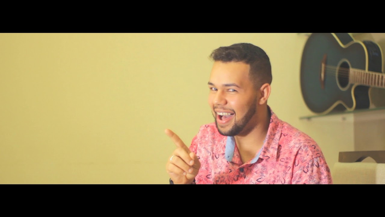 Paulo Faria/Nem Tudo Que Parece &eacute; . (Clipe Oficial)