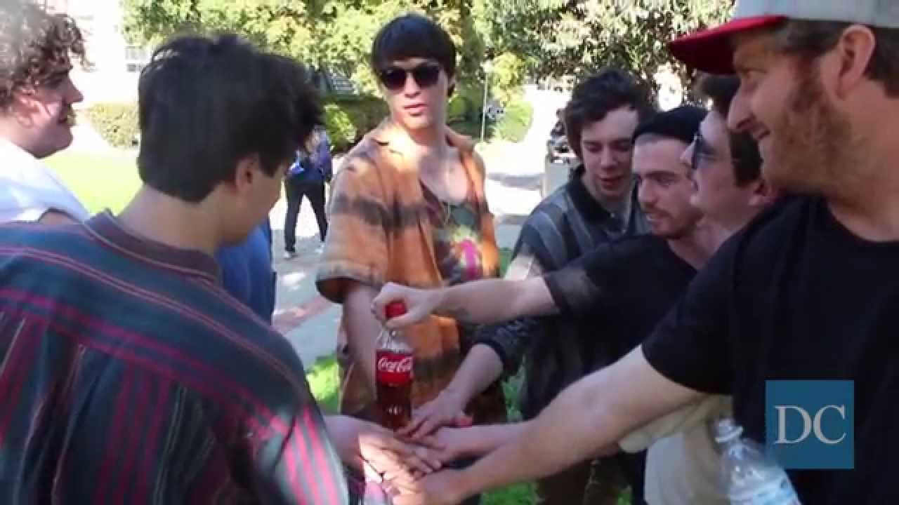 Twin Peaks give enthusiastic performance outside Sproul Hall