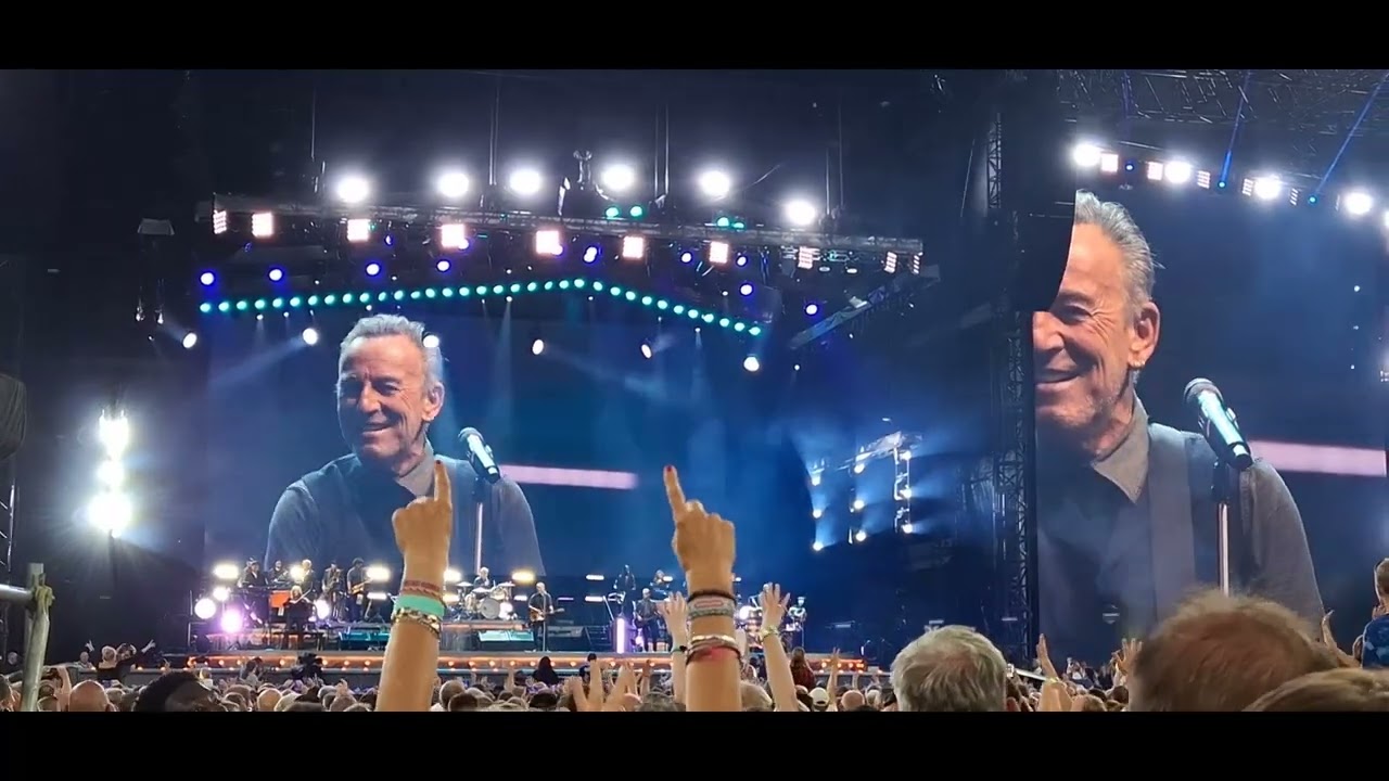 Bruce Springsteen-Gelsenkirchen 2025 06 27-Dancing In The Dark