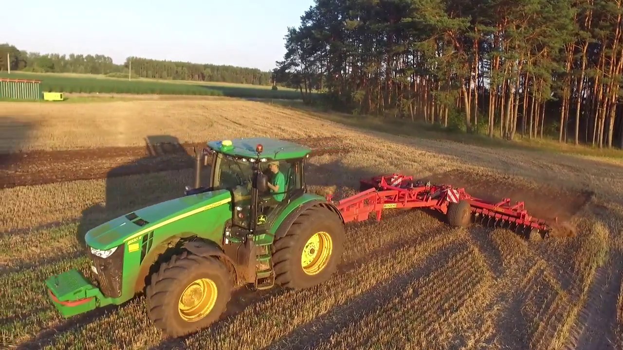 [GoPro] JohnDeere 8320R bei der Stoppelbearbeitung