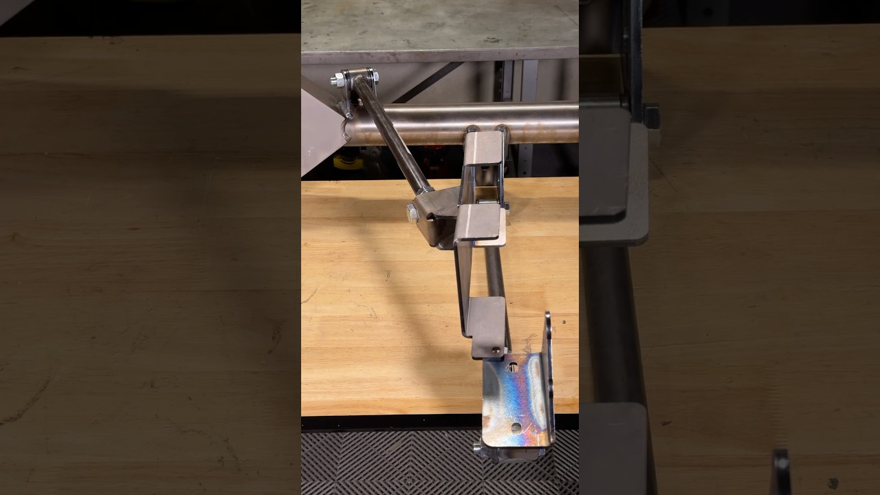 Triangulated vs Standard 4-Link Suspension #4link #trackbar #suspension #triangulated4link