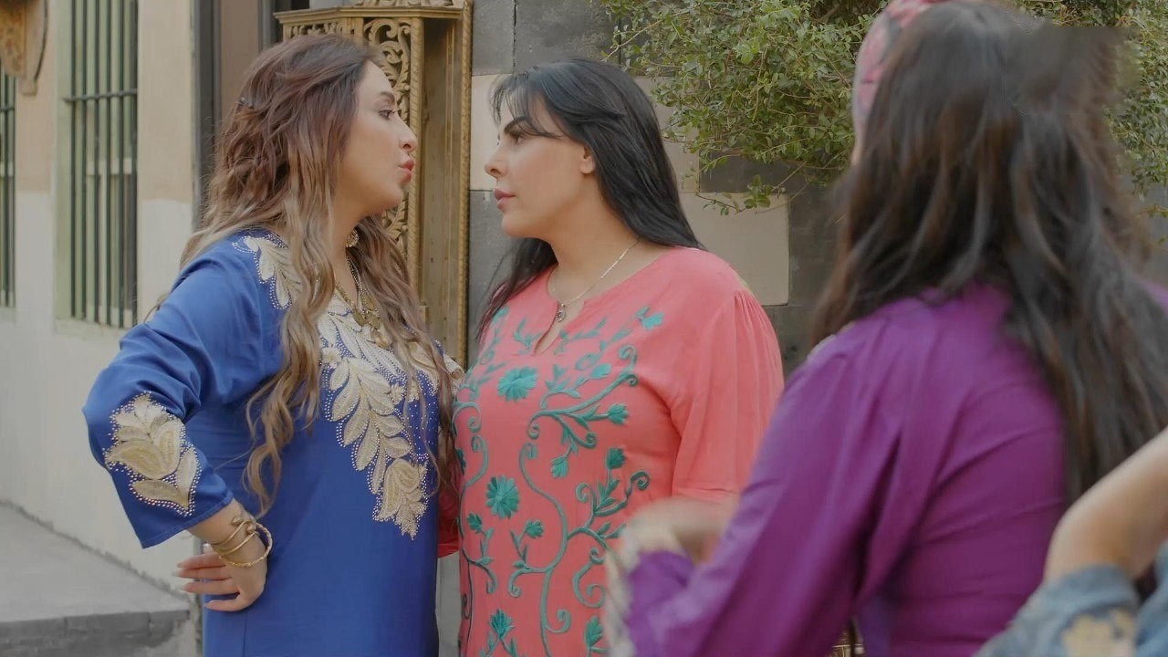 بين البنات الحلوين والقارحين - تجميعة من اجمل  روايات حارة شوف