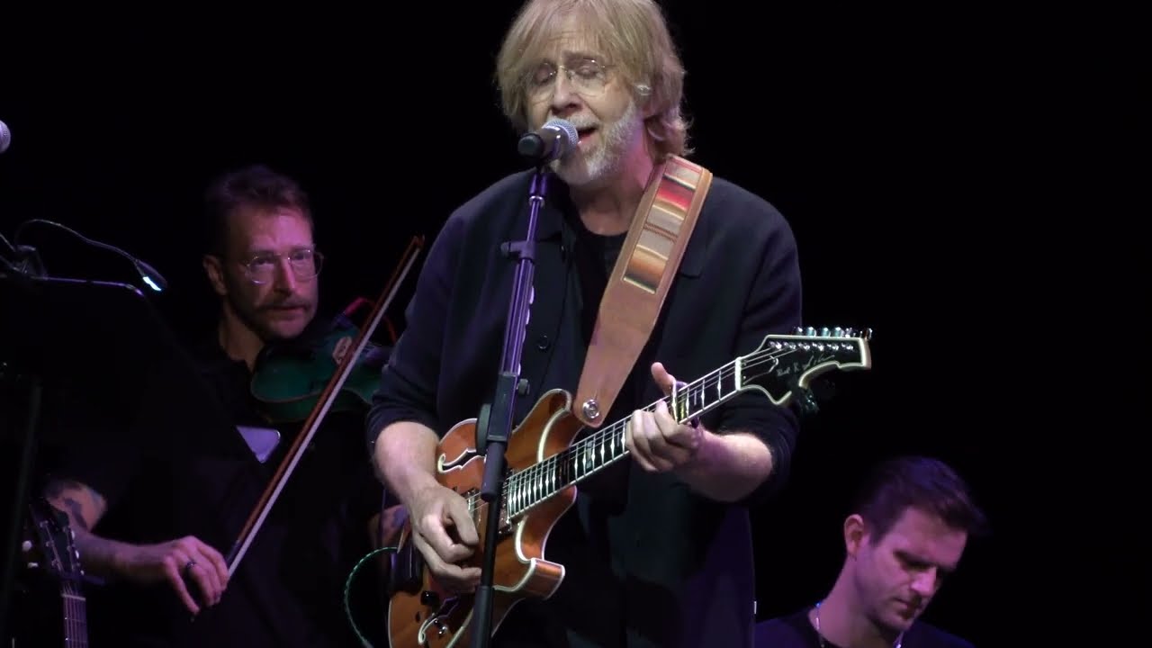 Trey Anastasio - My Love Mine All Mine [Mitski cover] (The Ally Coalition Talent Show, NYC 12/17/24)