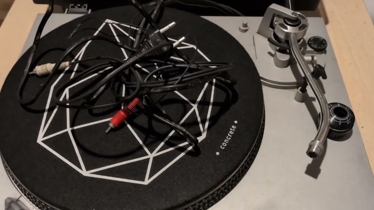 Technics SL-D2 et Lenco L133 à réparer
