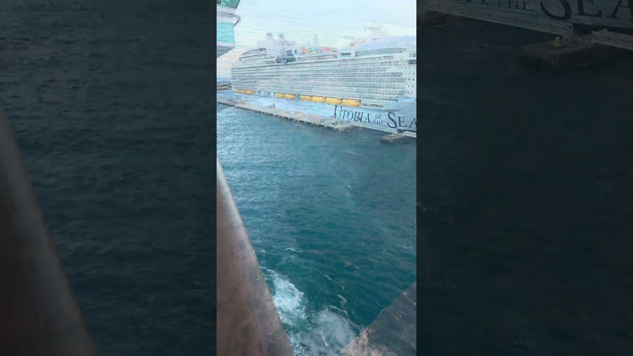 Arriving at CocoCay Bahamas #royalcaribbean #cococay #cruiseship #cruise 