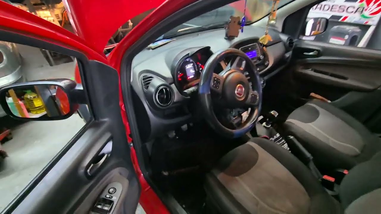 Como cambiar luz de freno FIAT UNO WAY 2010-2019