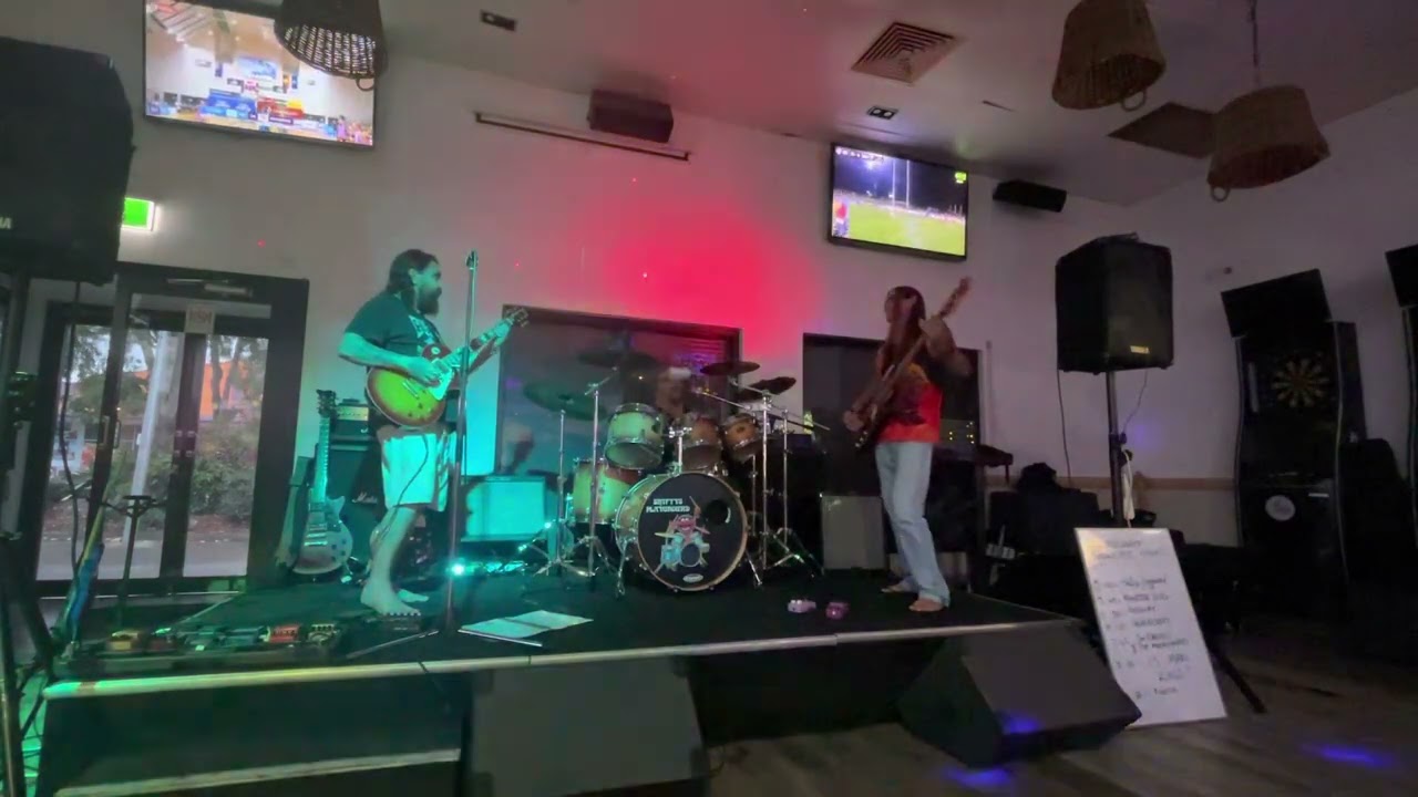 Back In The Zone: Jim Danials Showcase Night