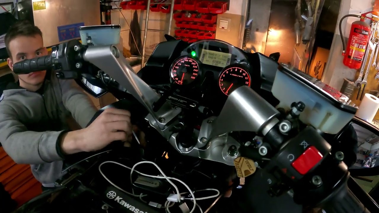 Kawasaki GTR 1400 - kolejny na serwisie