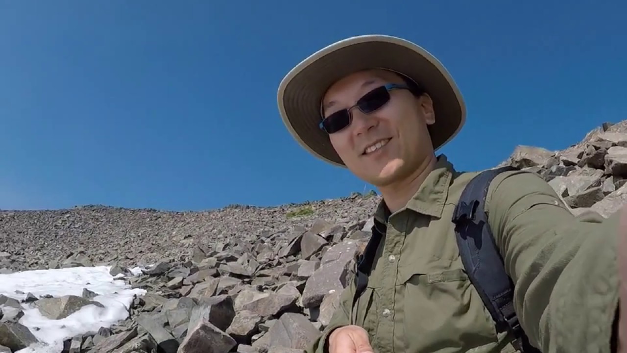 Hiking Mt Tallac in Lake Tahoe