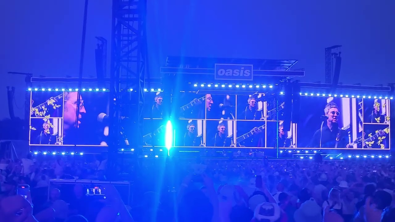 Oasis - Don't Look Back In Anger @ Heaton Park, Manchester 12/17/25