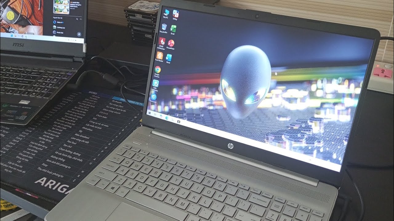 Bán laptop HP pavilion vỏ nhôm i5 - 8265 / Ram 8gb / SSD 128GB • HDD 500 GB Giá 4 triệu 