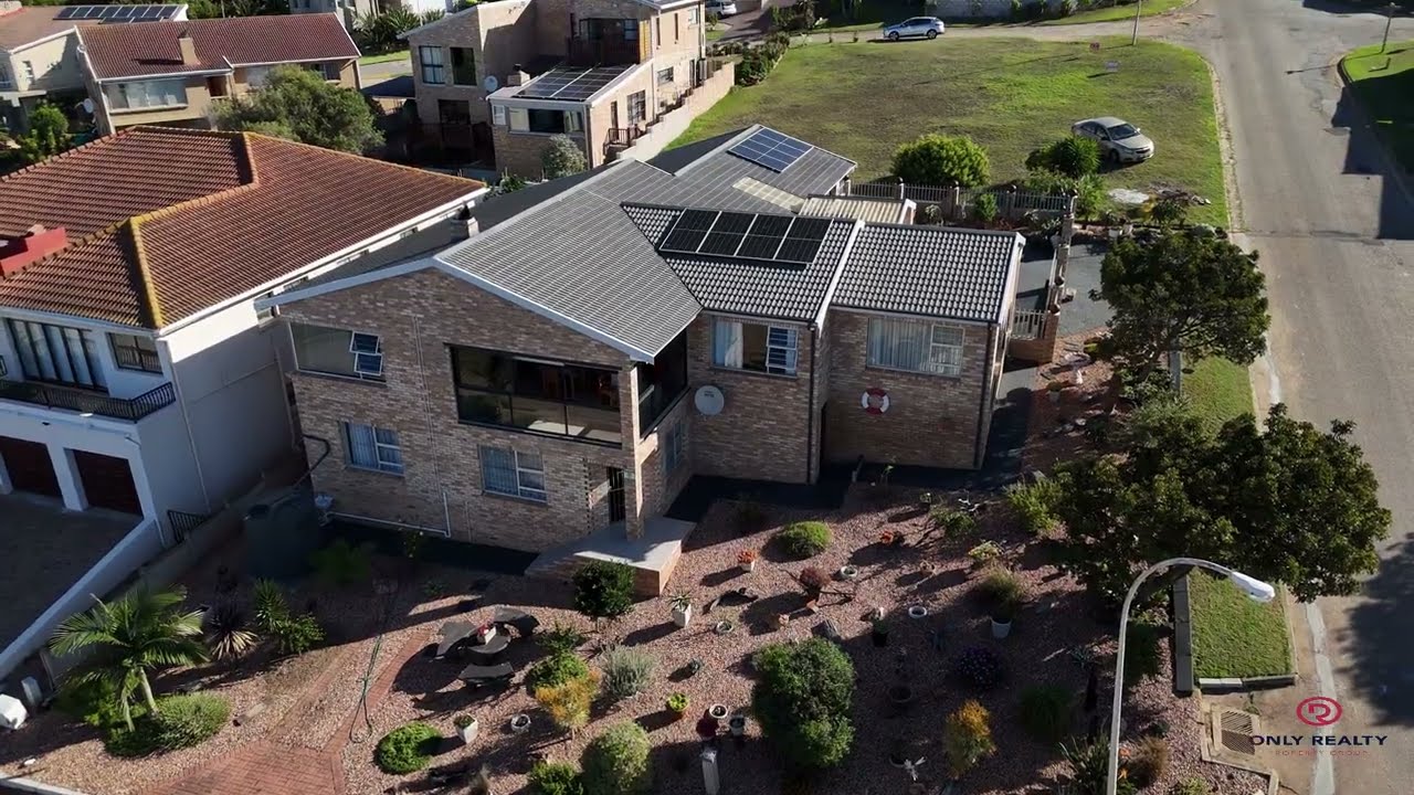 STUNNING 3 BEDROOM HOUSE WITH BREATHTAKING SEA VIEWS TOTALLY OFF THE GRID IF NEEDED