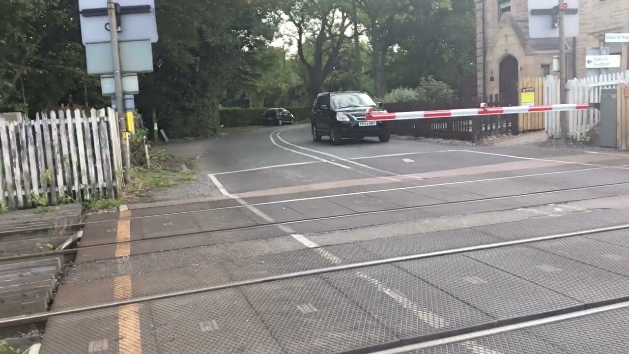 New lane level crossing