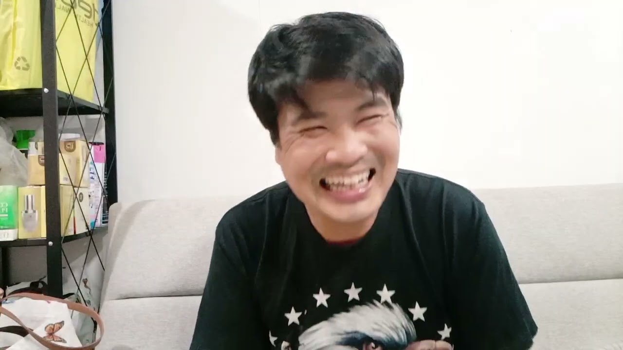 ต้องขอบคุณพี่หัวแดงแทนแม่นางเอกด้วย