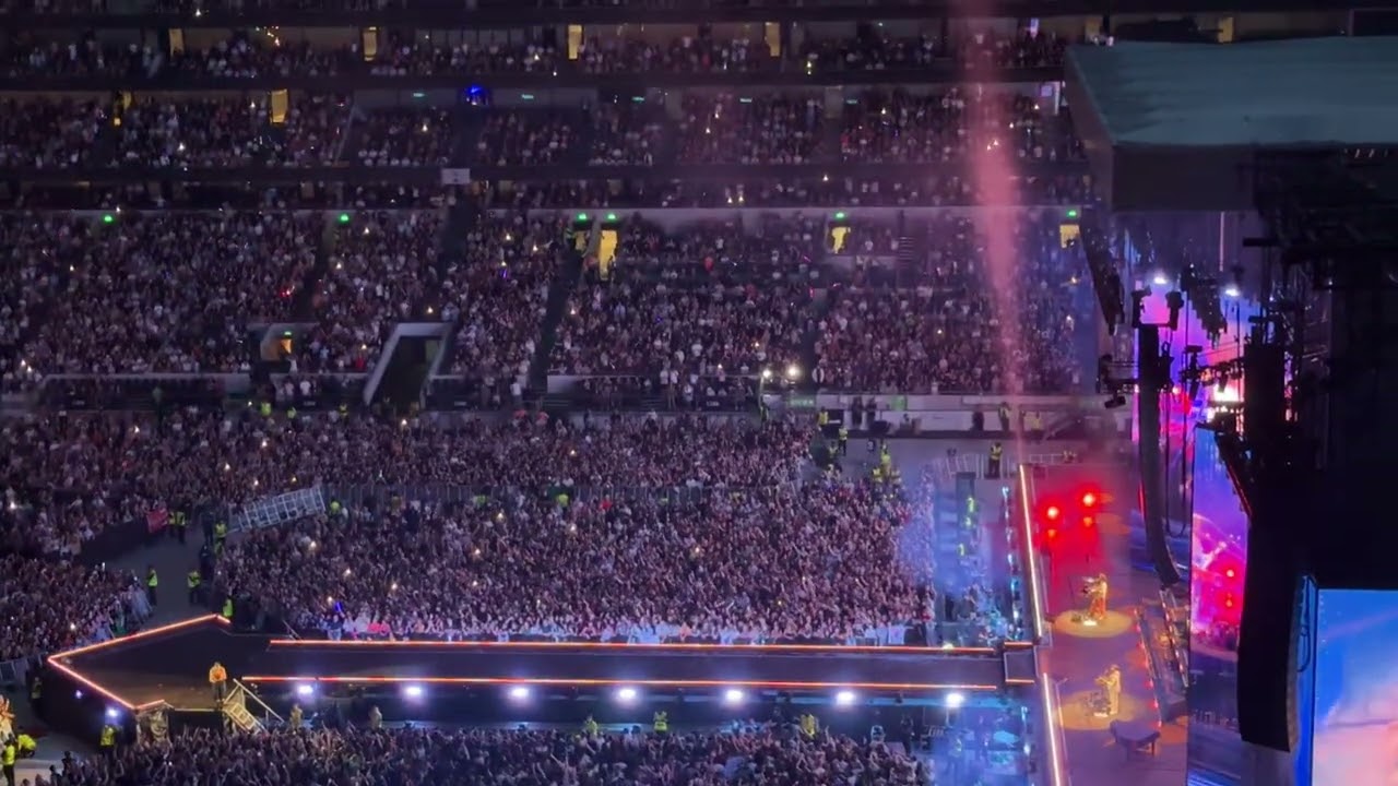 Bad liar imagine dragons at Tottenham Stadium 
