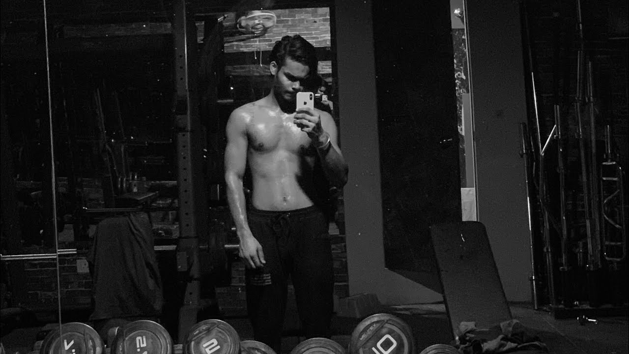 It&rsquo;s more difficult to hate someone you love🙂 Okyy { gymlife , trending ,  #shortsfeed #shorts