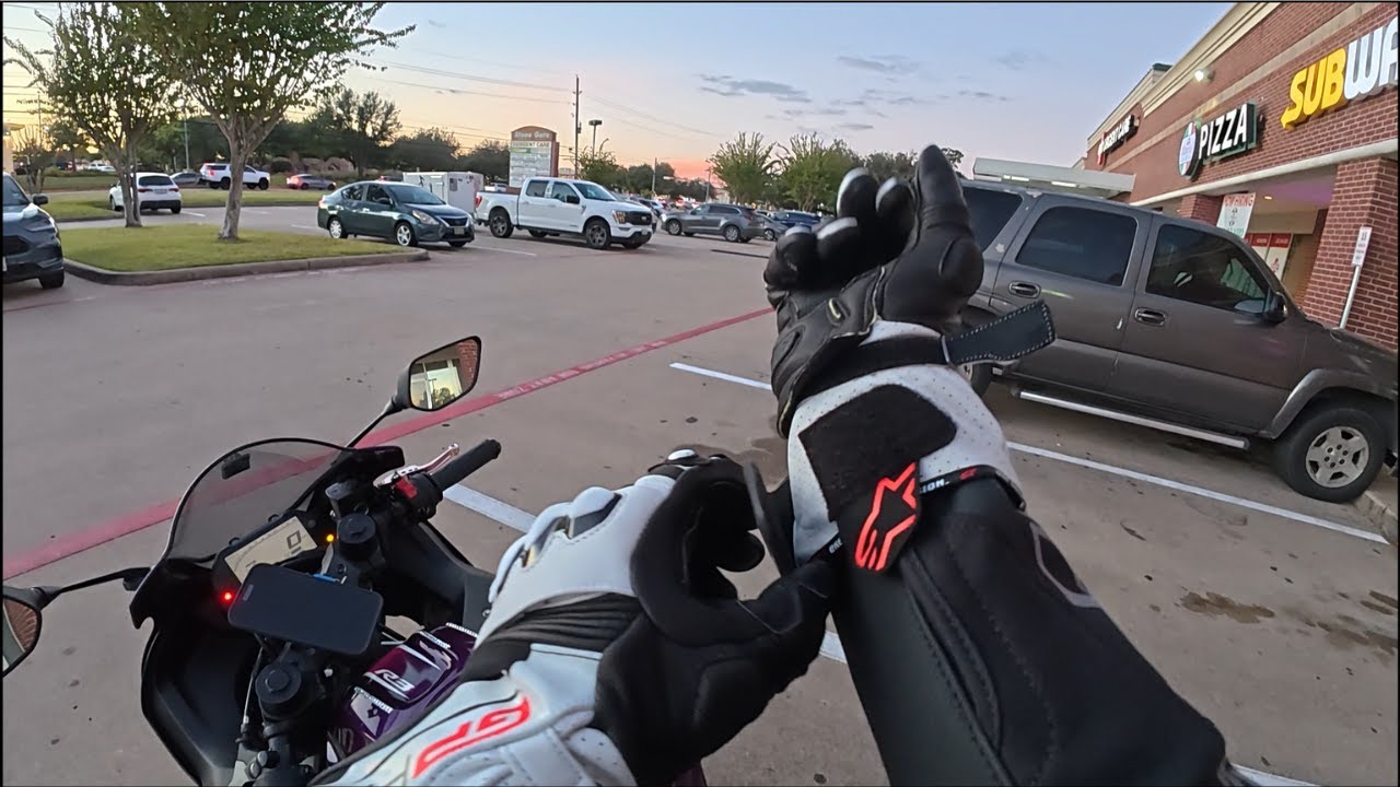 POV: Quick Ride to Get Subway | Yamaha R3