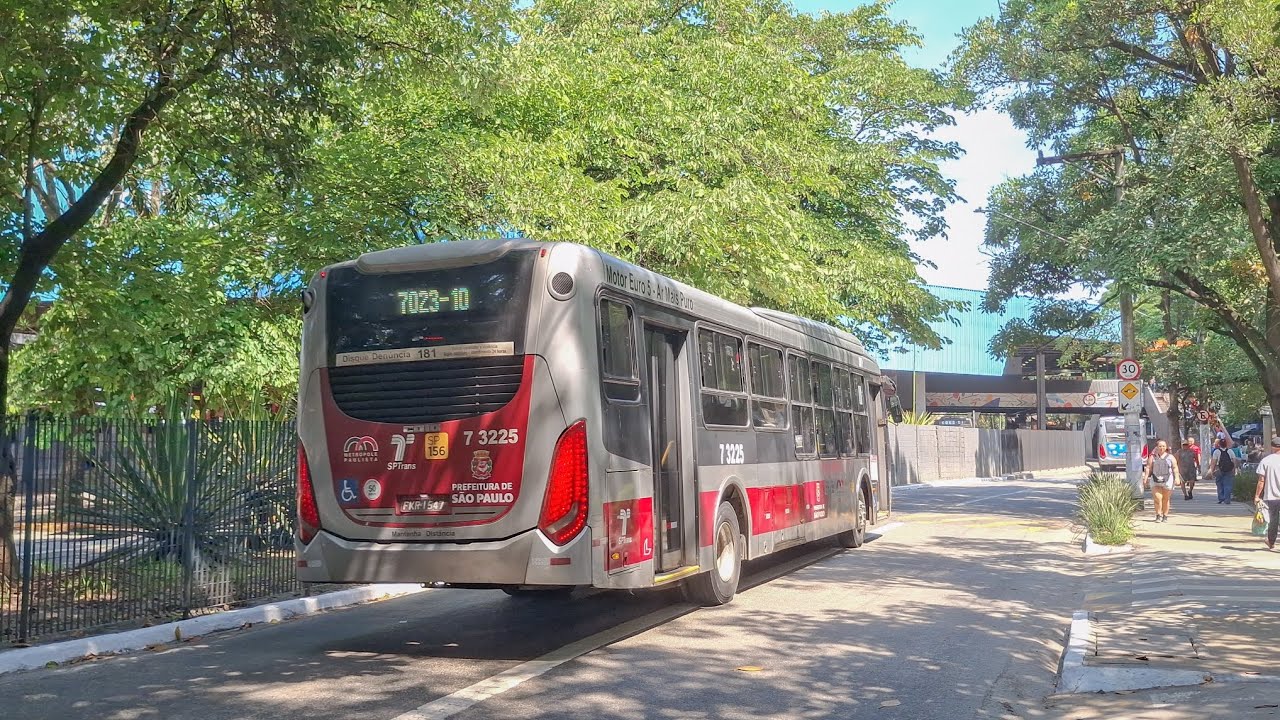 Terminal Santo Amaro - Movimentação de Ônibus (Vídeo 8)