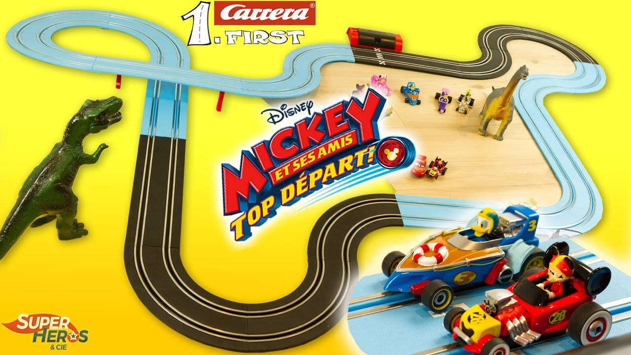 Mickey Top Départ Circuit Carrera First avec Flash McQueen Cars Jouet Noel 2018