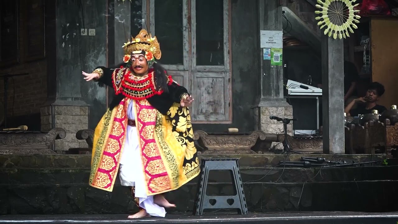 El  Nathan Tari Topeng Keras Bali di PIB 11 Omah Cangkem 