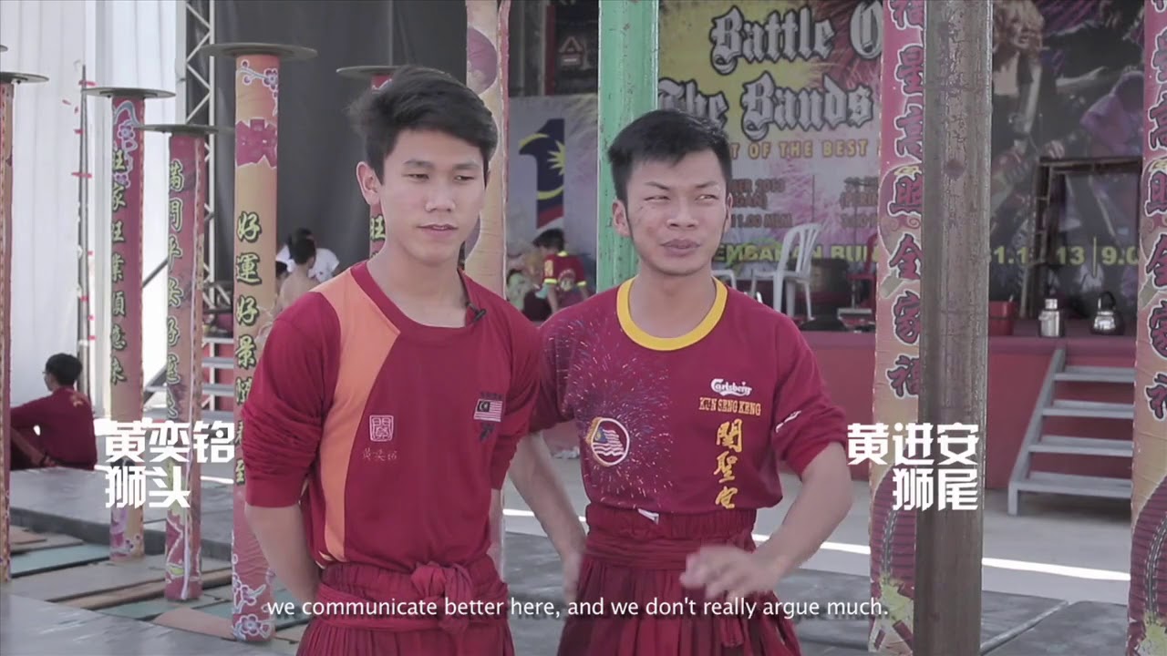 long shi com   世界龙狮网呈献  ［狮王背后的故事］