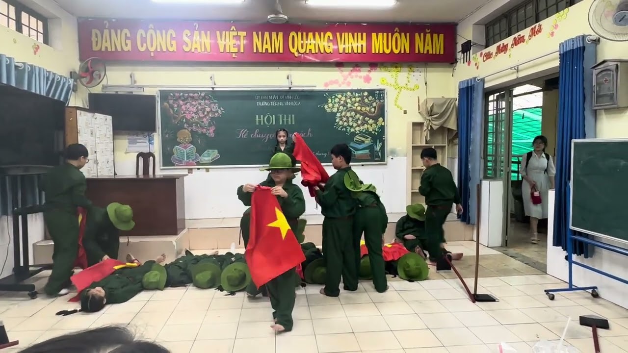 Hội thi kể chuyện theo sách | 10 cô gái ngã ba đồng lộc . 