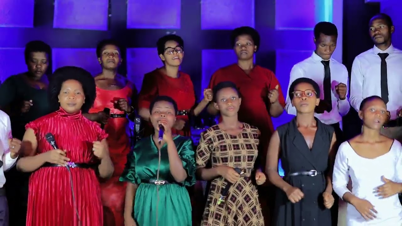 NZAMUTEGEREZA #covered BY #ABARIMURUGENDO #choir 