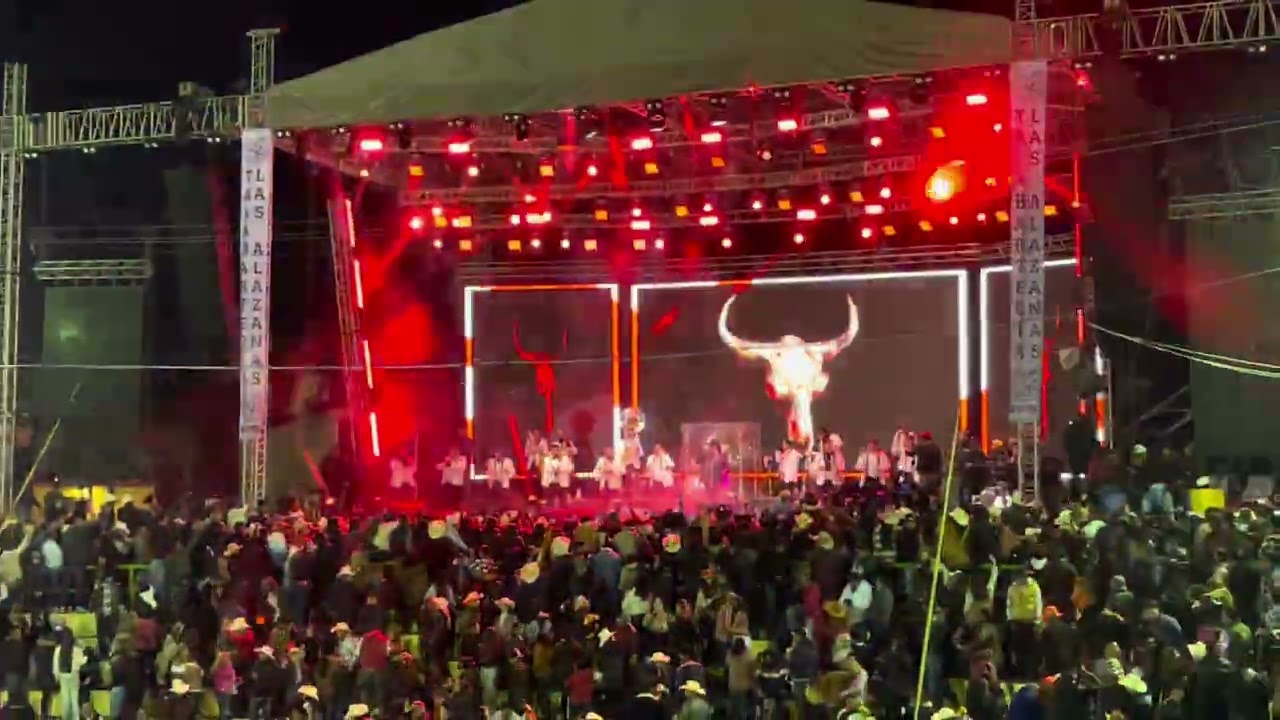 Chuy Lizárraga Y Banda Tierra Sinaloense🔥🍅-Intro 🎶🎺En La Feria Patronal 2025🎡#TepetlixpaMx🇲🇽⛪️