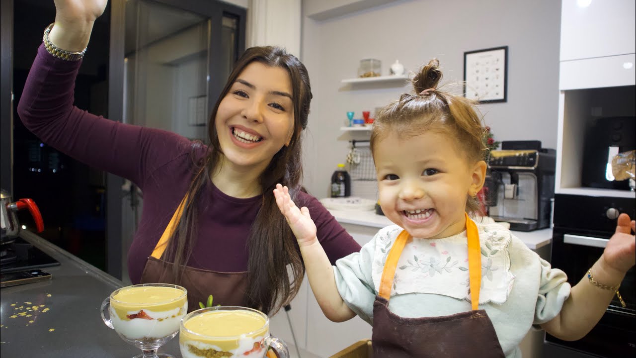KIZIMLA BİRLİKTE MAGNOLİA YAPIYORUZ♥️ Mutfağı alt üst ettik👩‍🍳💕 #annekız #vlog 