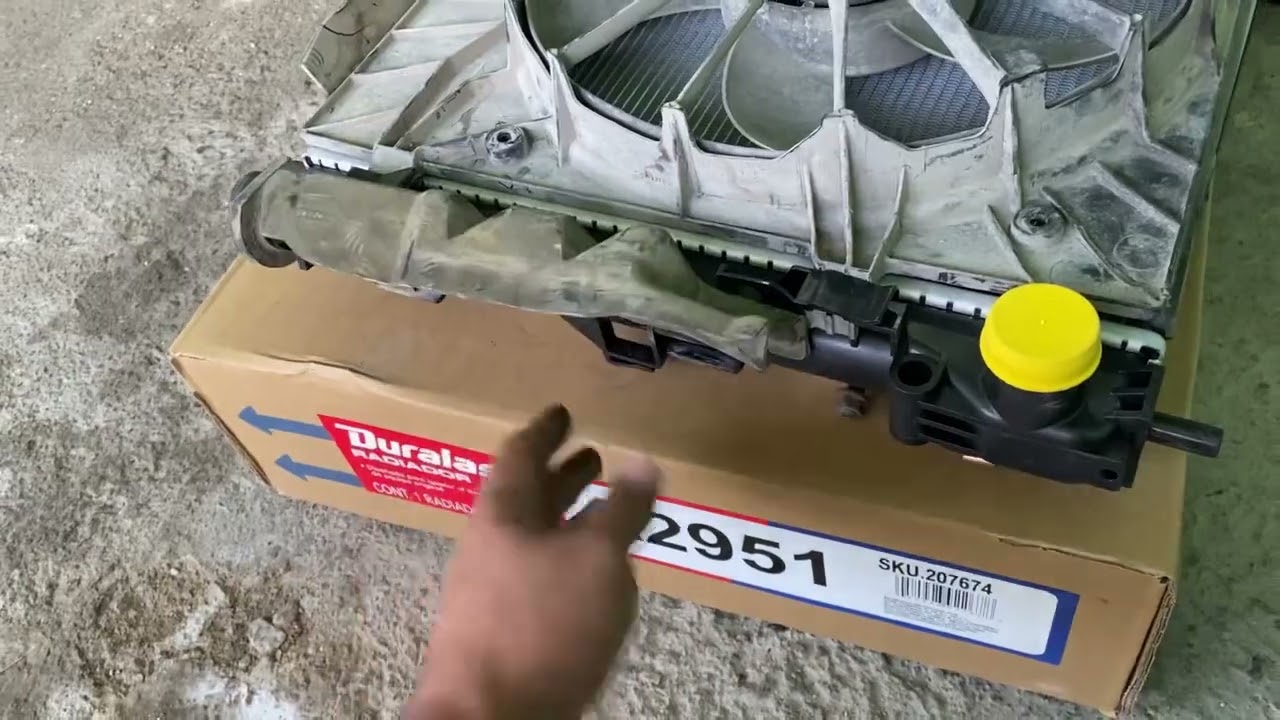 Como cambiar radiador y purgar Jeep patriot
