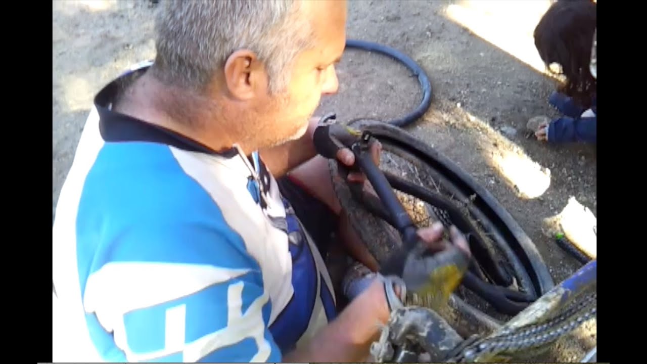 תיקון פנצ'ר תקר באופניים, בשטח