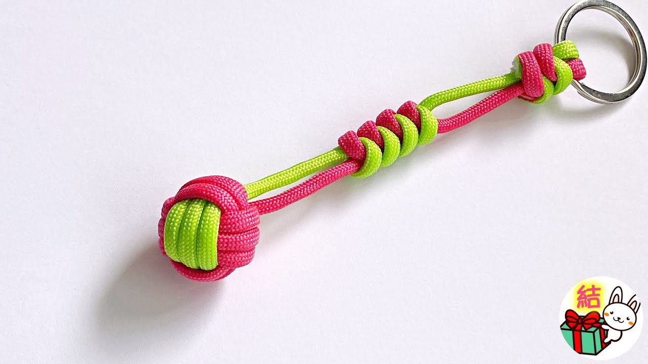 モンキーフィストノットとスネークノットの２色キーホルダー　パラコードで作る可愛いストラップ ／ 結び方ナビ 〜 How to tie 〜