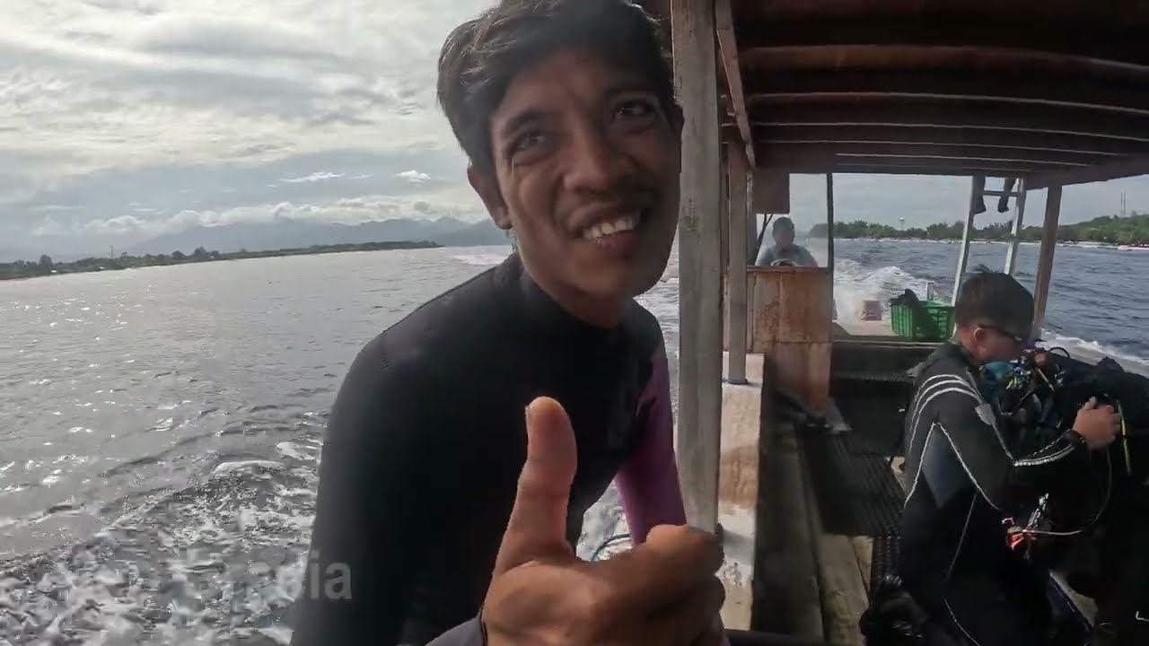 Gili Trawangan Shark Point Shipwreck scuba Dive