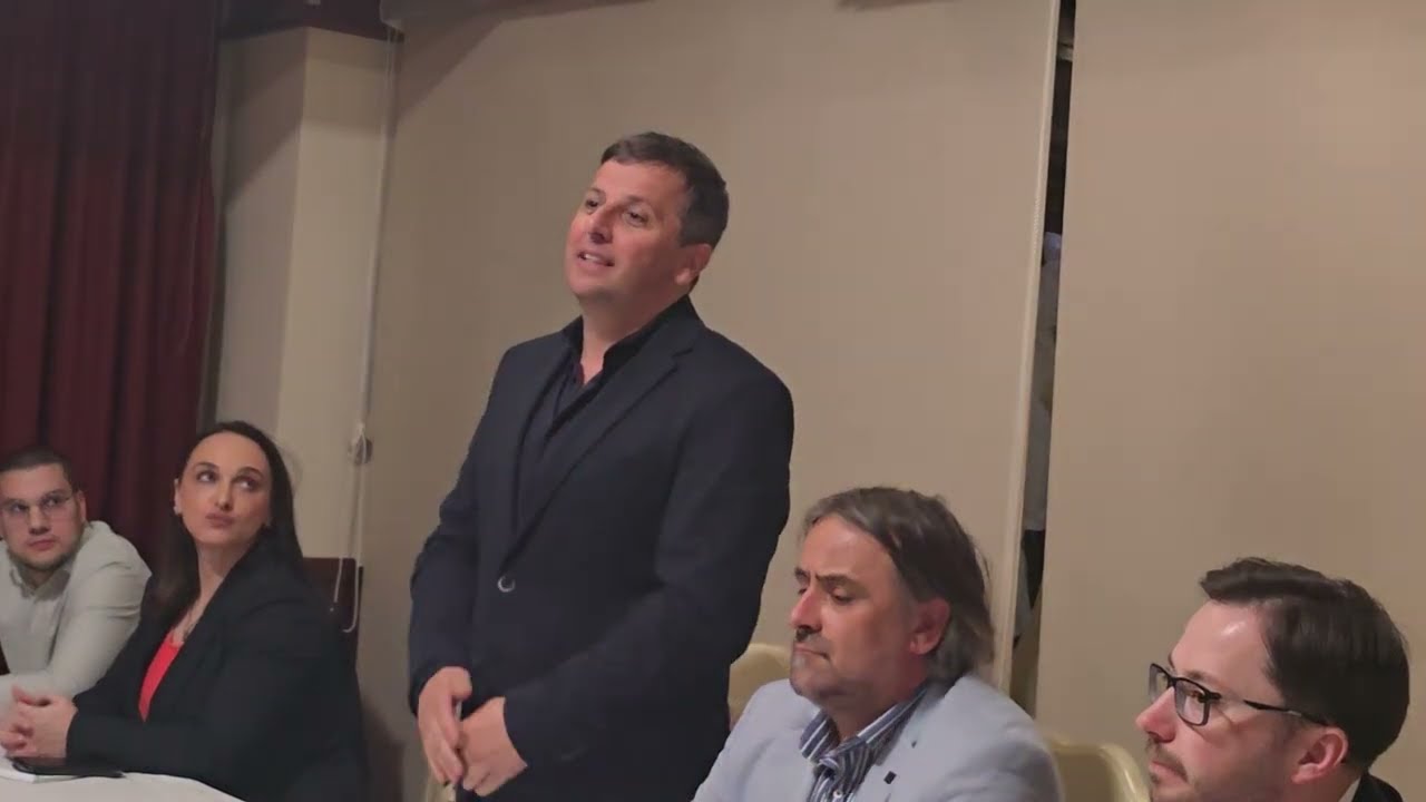 Neće nam Adam Šukalo sa 240 glasova glumiti selektora šta da radimo- poruke sa tribine u Brčkom 