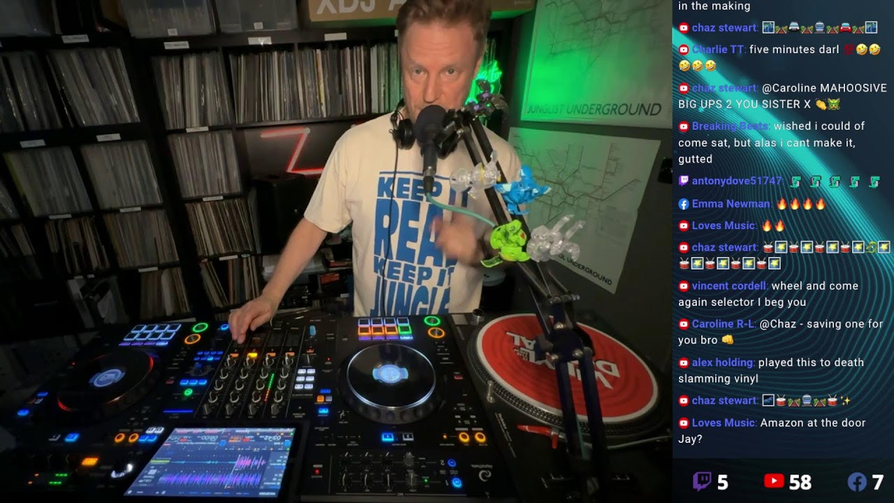 Top Buzz 1992/93 Darkside - Rave Story Warm Up (Track list in description)