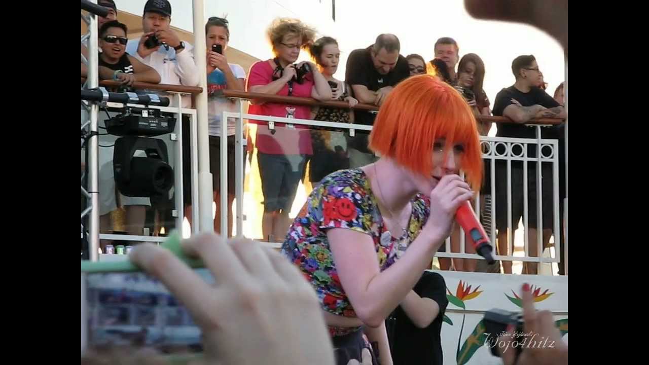 6/7 Paramore - Pressure + Escape Route (FIRST LIVE PERFORMANCE!) @ Parahoy Show #1 3/07/14